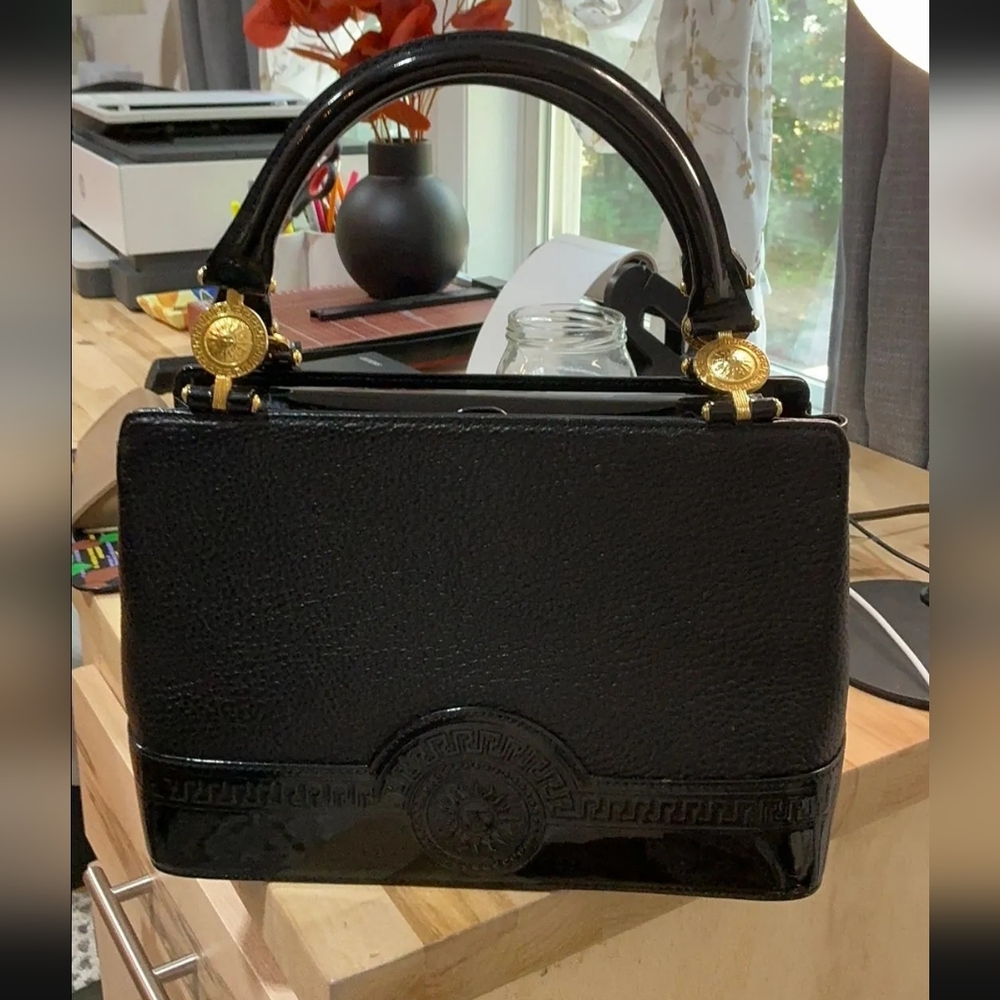 GIANNI VERSACE SUNBURST BLACK PATENT LEATHER HANDBAG